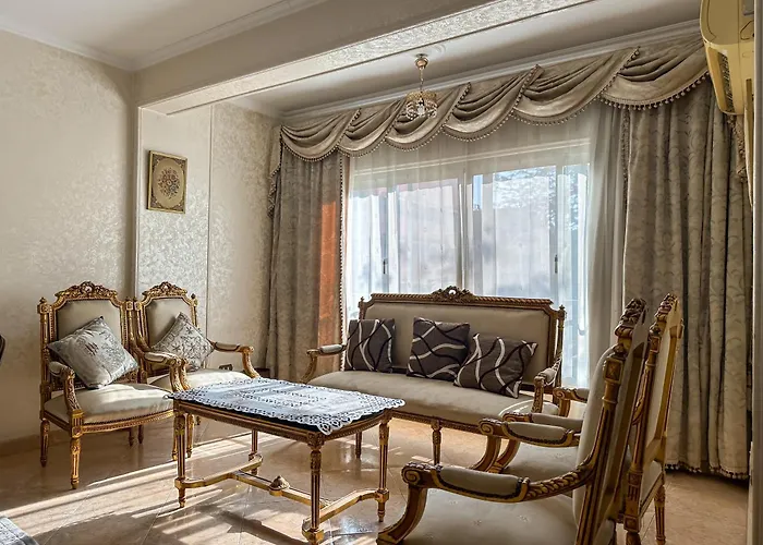 Comfortable 3Br Stay In Cairo New Maadi